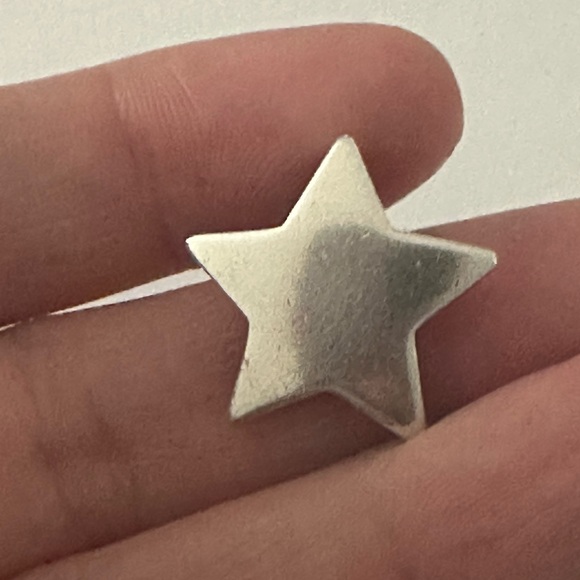 Retired James Avery Sterling Smooth Heart Slider Pendant - Picture 5 of 8